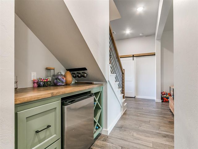 2200 Santa Monica Street, Edmond, OK 73034