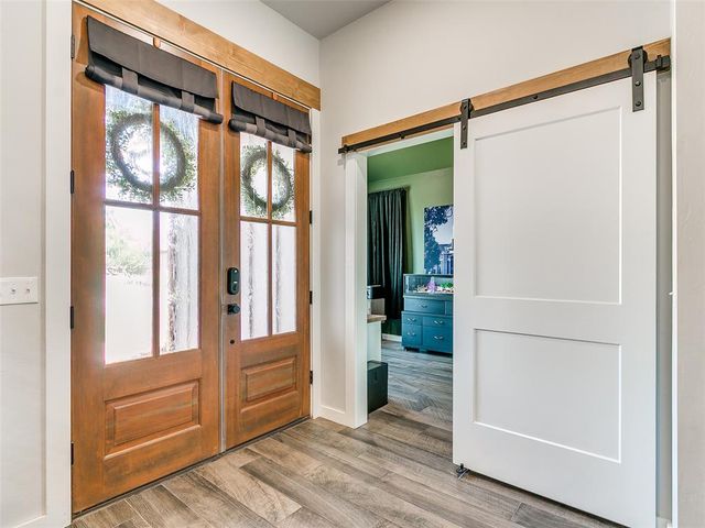 2200 Santa Monica Street, Edmond, OK 73034