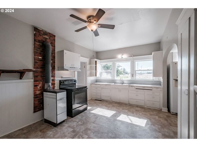 28766 HIGHWAY 36, Junction City, OR 97448