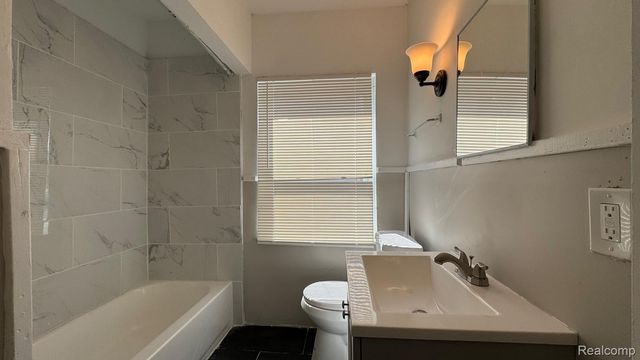 5051 COURVILLE Street, Detroit, MI 48224