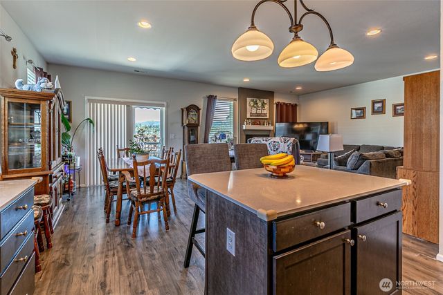 830 Maple Lane SW, Orting, WA 98360