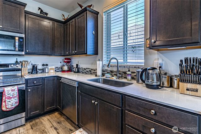 830 Maple Lane SW, Orting, WA 98360