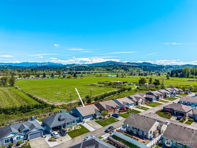 830 Maple Lane SW, Orting, WA 98360