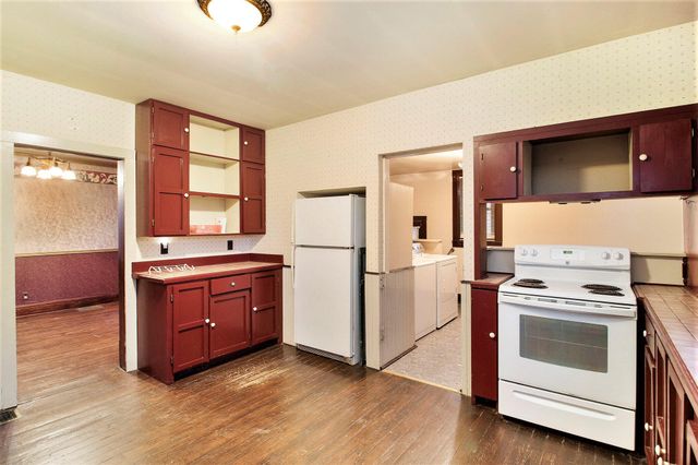 104 W Cross Street, Wanatah, IN 46390