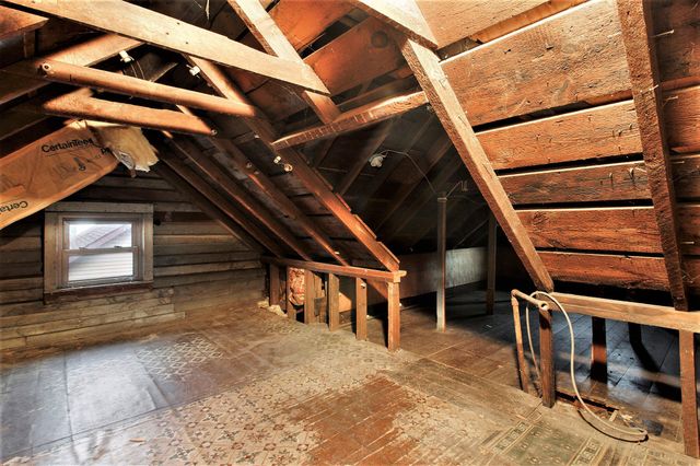 104 W Cross Street, Wanatah, IN 46390