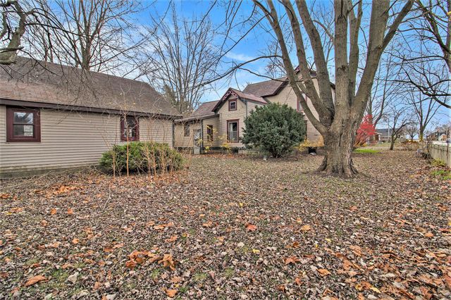 104 W Cross Street, Wanatah, IN 46390