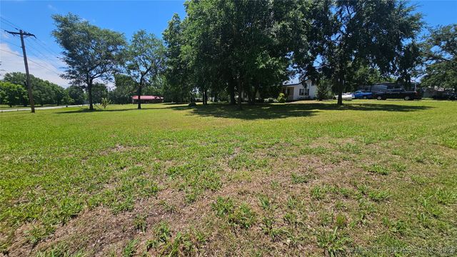 421975 E 1155 Road, Eufaula, OK 74432