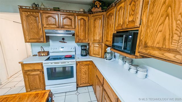 421975 E 1155 Road, Eufaula, OK 74432