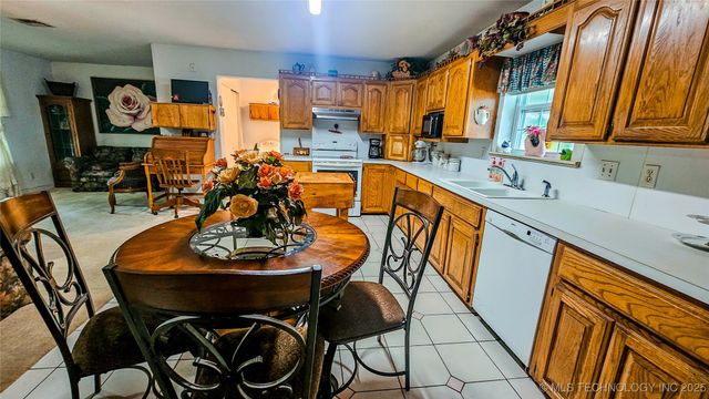 421975 E 1155 Road, Eufaula, OK 74432