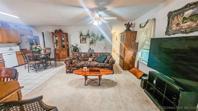 421975 E 1155 Road, Eufaula, OK 74432