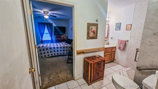 421975 E 1155 Road, Eufaula, OK 74432