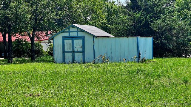 421975 E 1155 Road, Eufaula, OK 74432