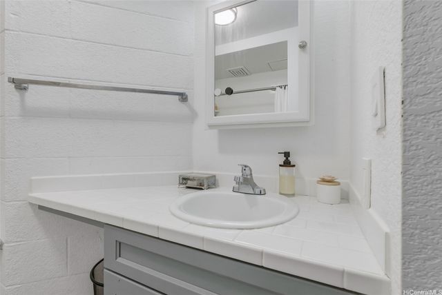 1105 Acacia Road 308, Pearl City, HI 96782