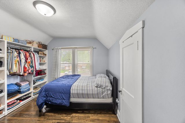 3810 Thomas Avenue N, Minneapolis, MN 55412