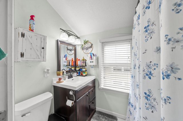 3810 Thomas Avenue N, Minneapolis, MN 55412