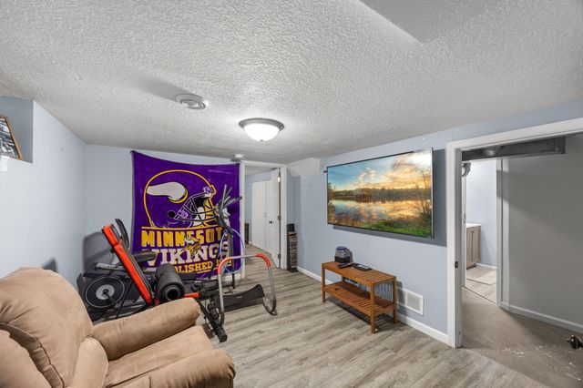 3810 Thomas Avenue N, Minneapolis, MN 55412