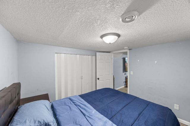3810 Thomas Avenue N, Minneapolis, MN 55412