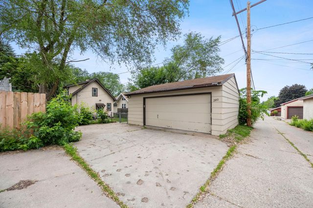 3810 Thomas Avenue N, Minneapolis, MN 55412