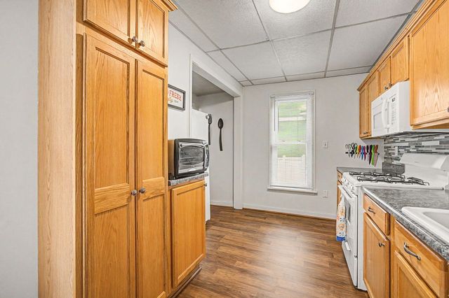 80 Garrison Avenue, Battle Creek, MI 49017