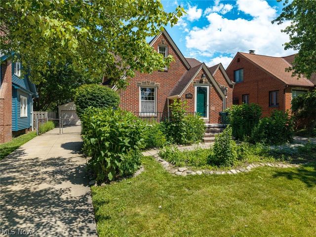 6145 Stanbury Road, Parma, OH 44129