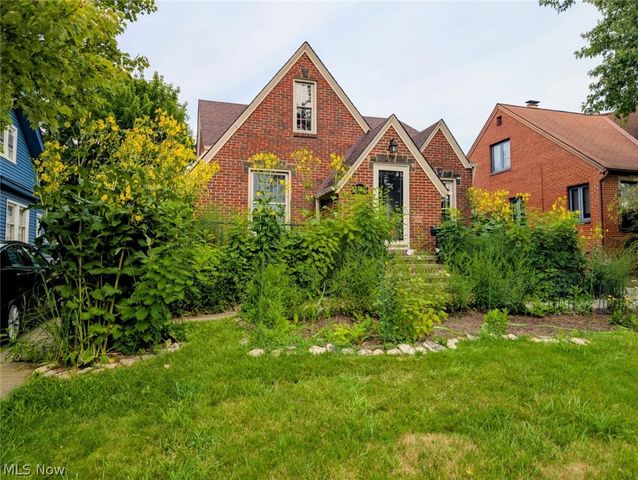 6145 Stanbury Road, Parma, OH 44129