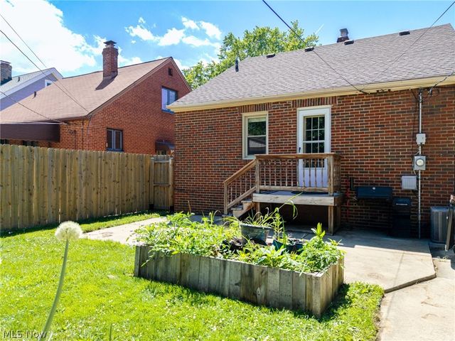 6145 Stanbury Road, Parma, OH 44129