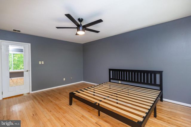 8 MALLOW PL, Wilmington, DE 19810