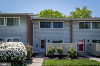 8 MALLOW PL, Wilmington, DE 19810
