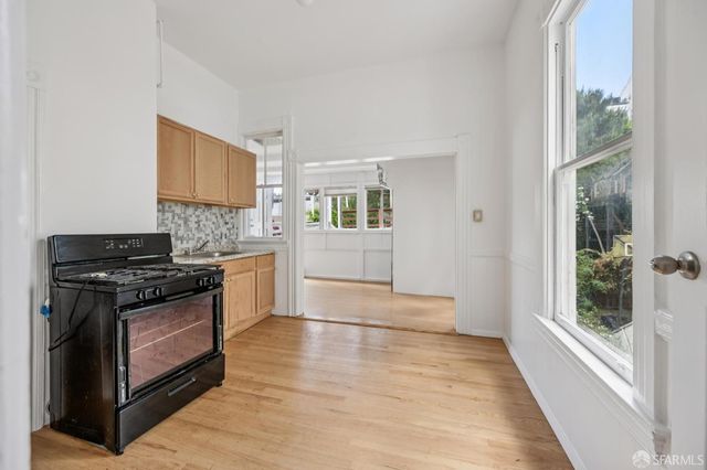 1016 Noe Street B, San Francisco, CA 94114