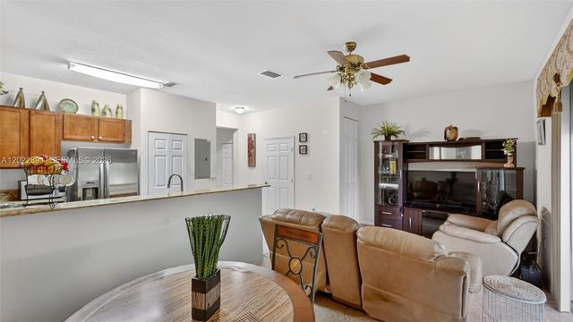 8926 SW 19th St, Miramar, FL 33025