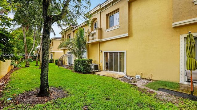 8926 SW 19th St, Miramar, FL 33025