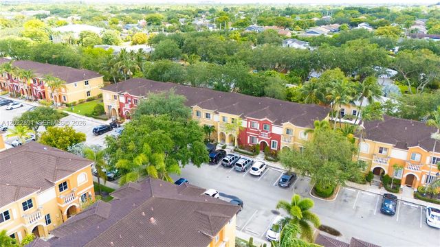 8926 SW 19th St, Miramar, FL 33025