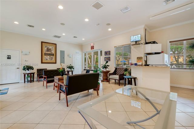 8926 SW 19th St, Miramar, FL 33025