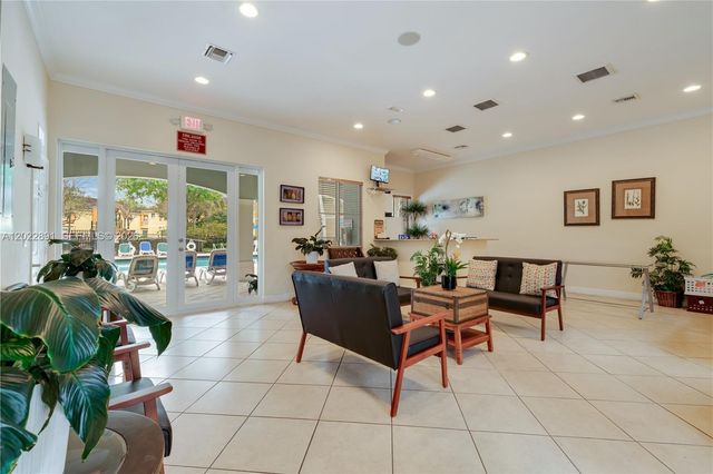 8926 SW 19th St, Miramar, FL 33025