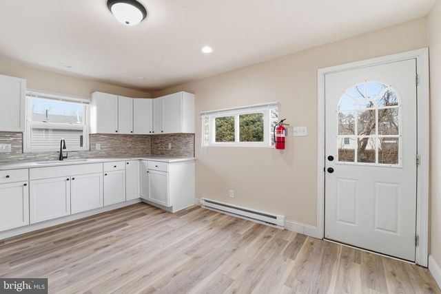 909 SPRUCE AVE, Pleasantville, NJ 08232