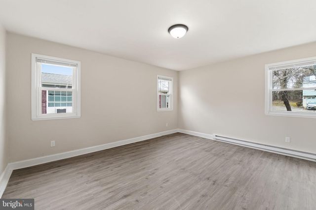 909 SPRUCE AVE, Pleasantville, NJ 08232