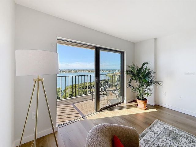 7050 SUNSET DRIVE S 912, South Pasadena, FL 33707