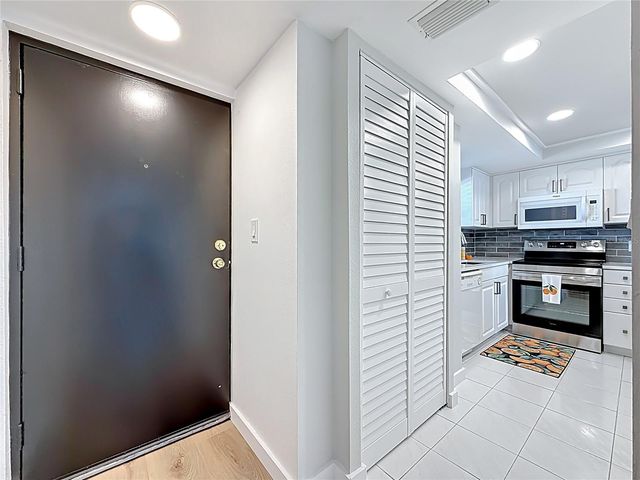 7050 SUNSET DRIVE S 912, South Pasadena, FL 33707