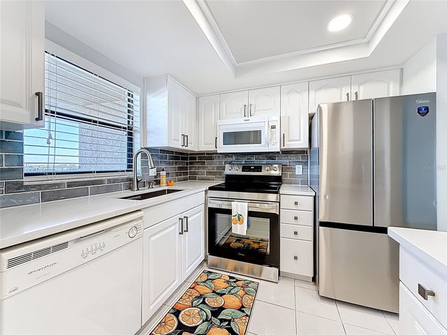 7050 SUNSET DRIVE S 912, South Pasadena, FL 33707