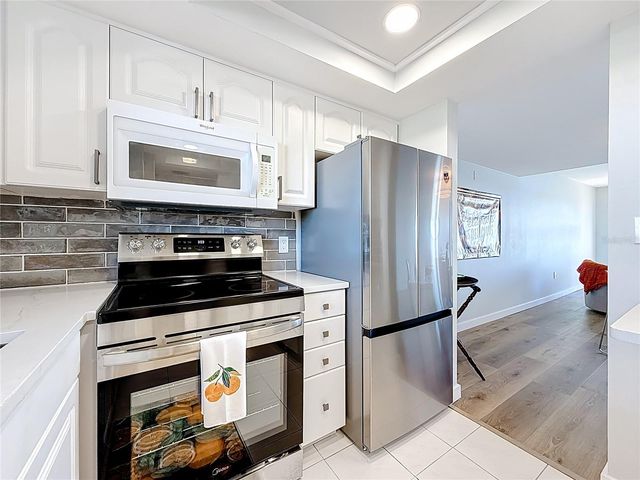 7050 SUNSET DRIVE S 912, South Pasadena, FL 33707