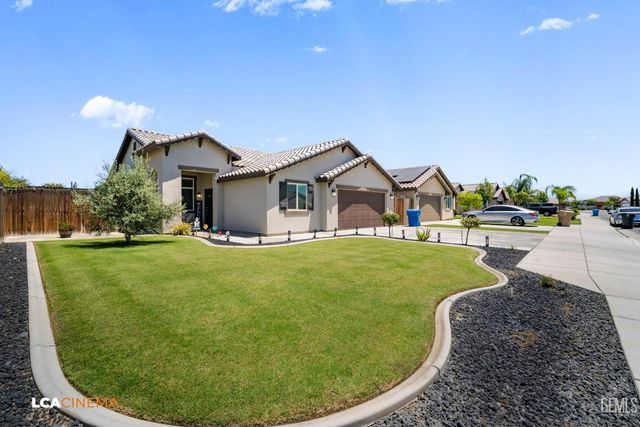 9124 Midnight Creek Way, Bakersfield, CA 93311