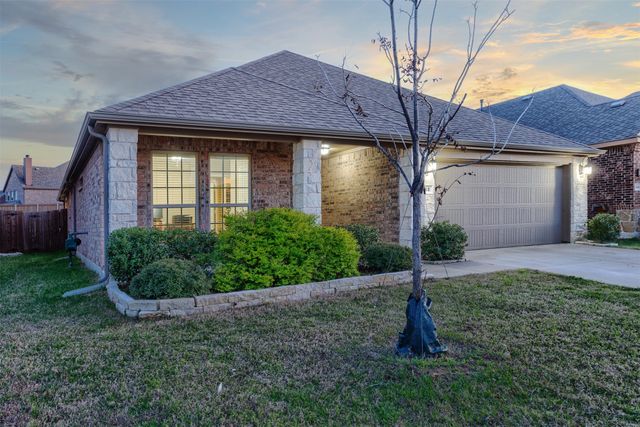 912 Lake Cypress Lane, Little Elm, TX 75068