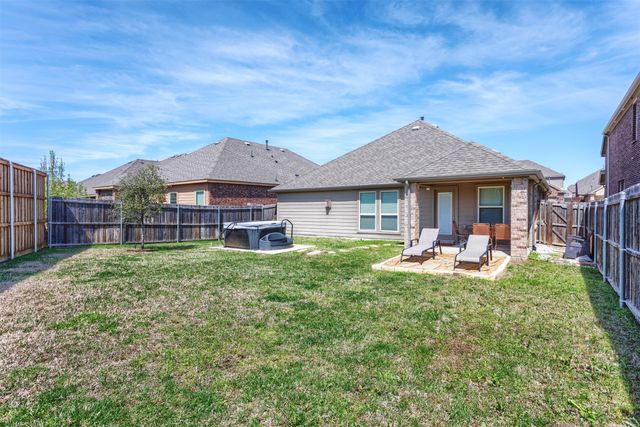 912 Lake Cypress Lane, Little Elm, TX 75068
