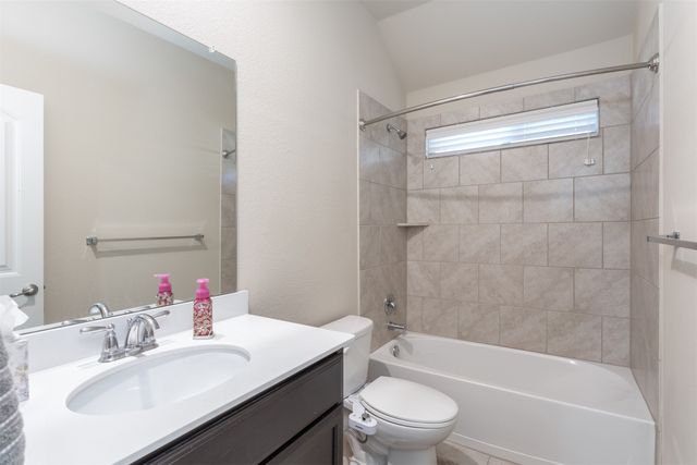 912 Lake Cypress Lane, Little Elm, TX 75068