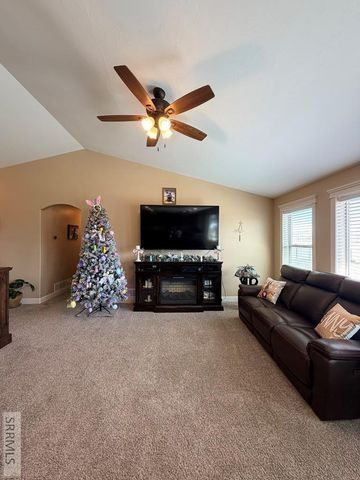 7647 S Packbridge Lane, Idaho Falls, ID 83406