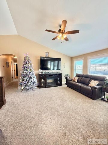 7647 S Packbridge Lane, Idaho Falls, ID 83406