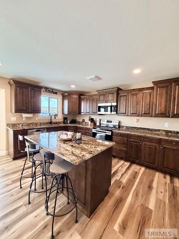 7647 S Packbridge Lane, Idaho Falls, ID 83406