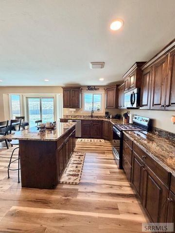 7647 S Packbridge Lane, Idaho Falls, ID 83406