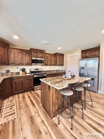 7647 S Packbridge Lane, Idaho Falls, ID 83406