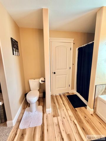 7647 S Packbridge Lane, Idaho Falls, ID 83406
